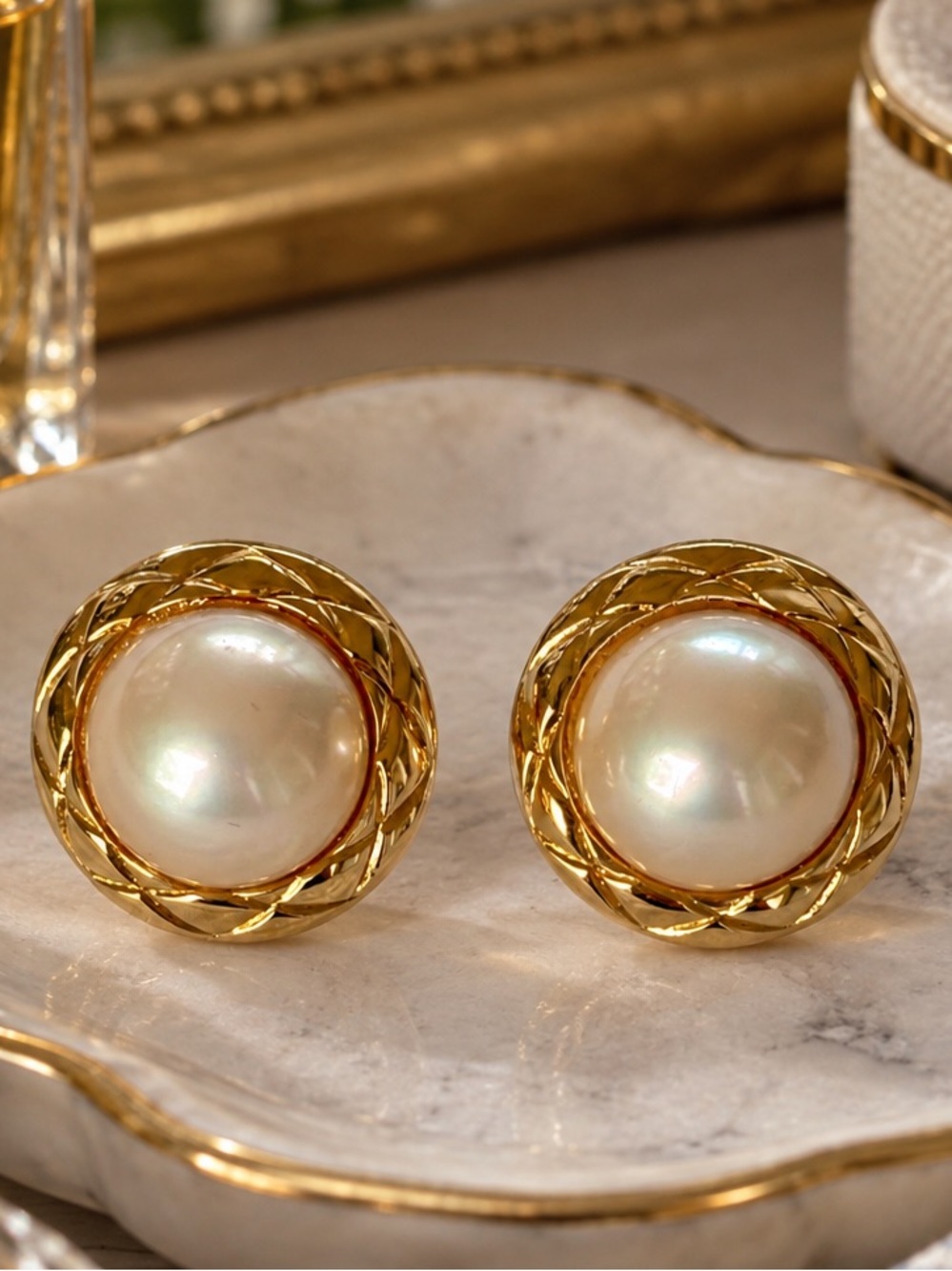 Vintage Signed Trifari Gold Quilted Faux Pearl Button Stud Earrings Retro.